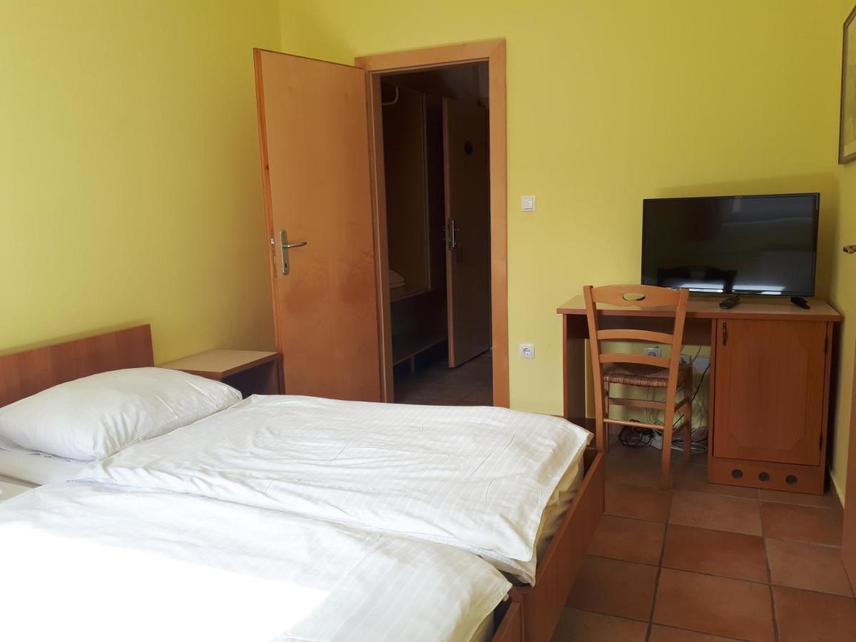 Hotel Kovac Осилница Экстерьер фото