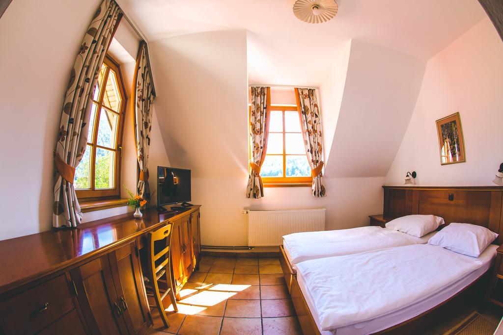 Hotel Kovac Осилница Экстерьер фото
